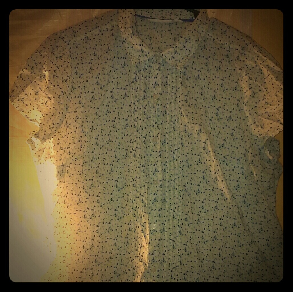 ST.John's bay button up women's blouse